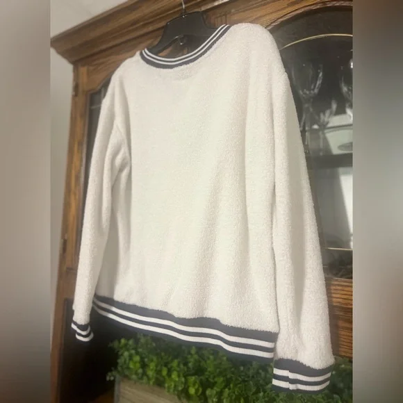 White Cream Sherpa Pullover Sweatshirt Orange Paw Print Varsity Banded Navy Blue - Picture 3 of 6